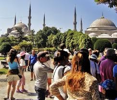 UÇAK YA DA KRUVAZİYER GEMİYLE TURİST GETİREN ACENTELERE DESTEK VERİLEMESİ HAKKINDA KARARLAR
